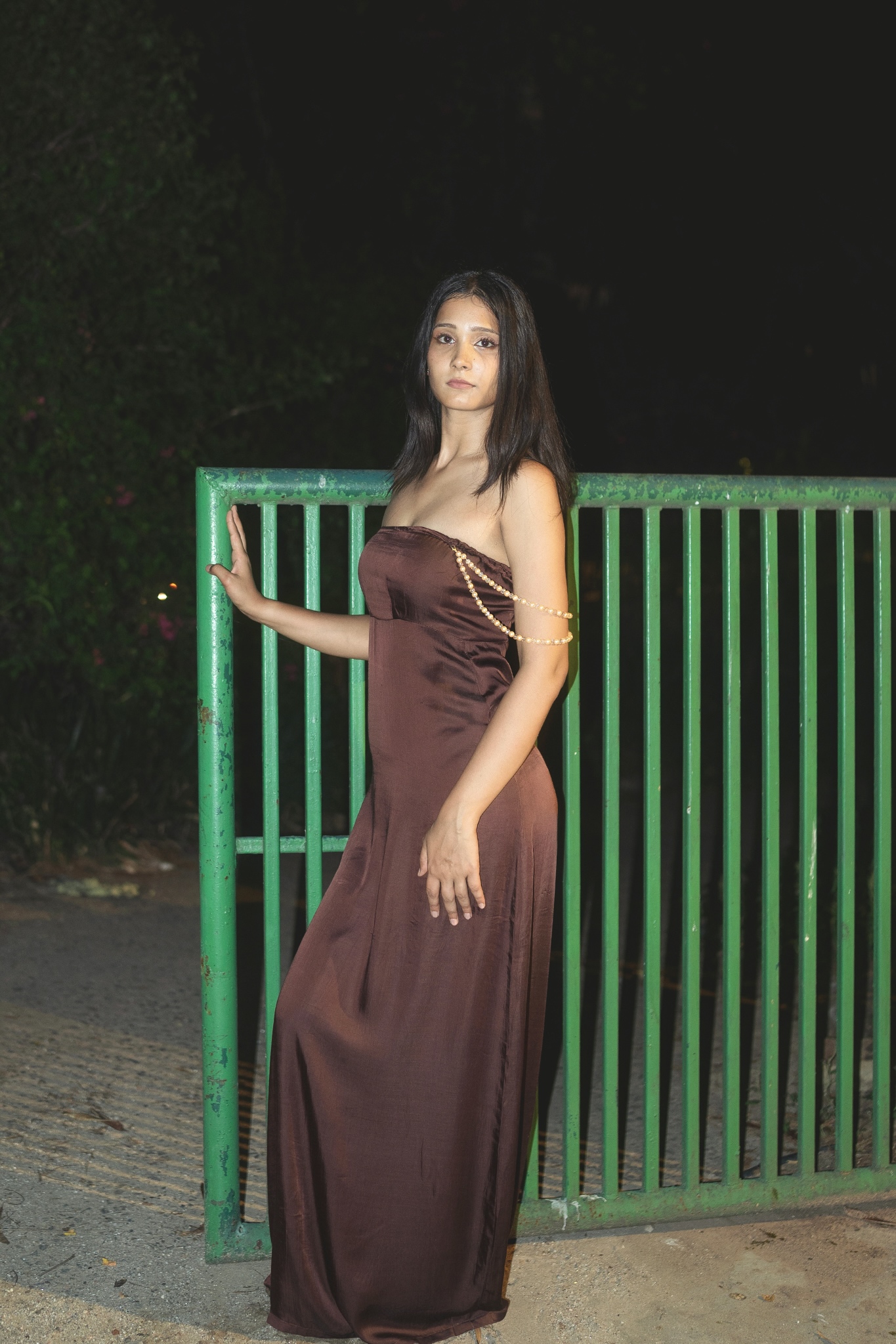 thumbnail 2 border-2 border-gray-300