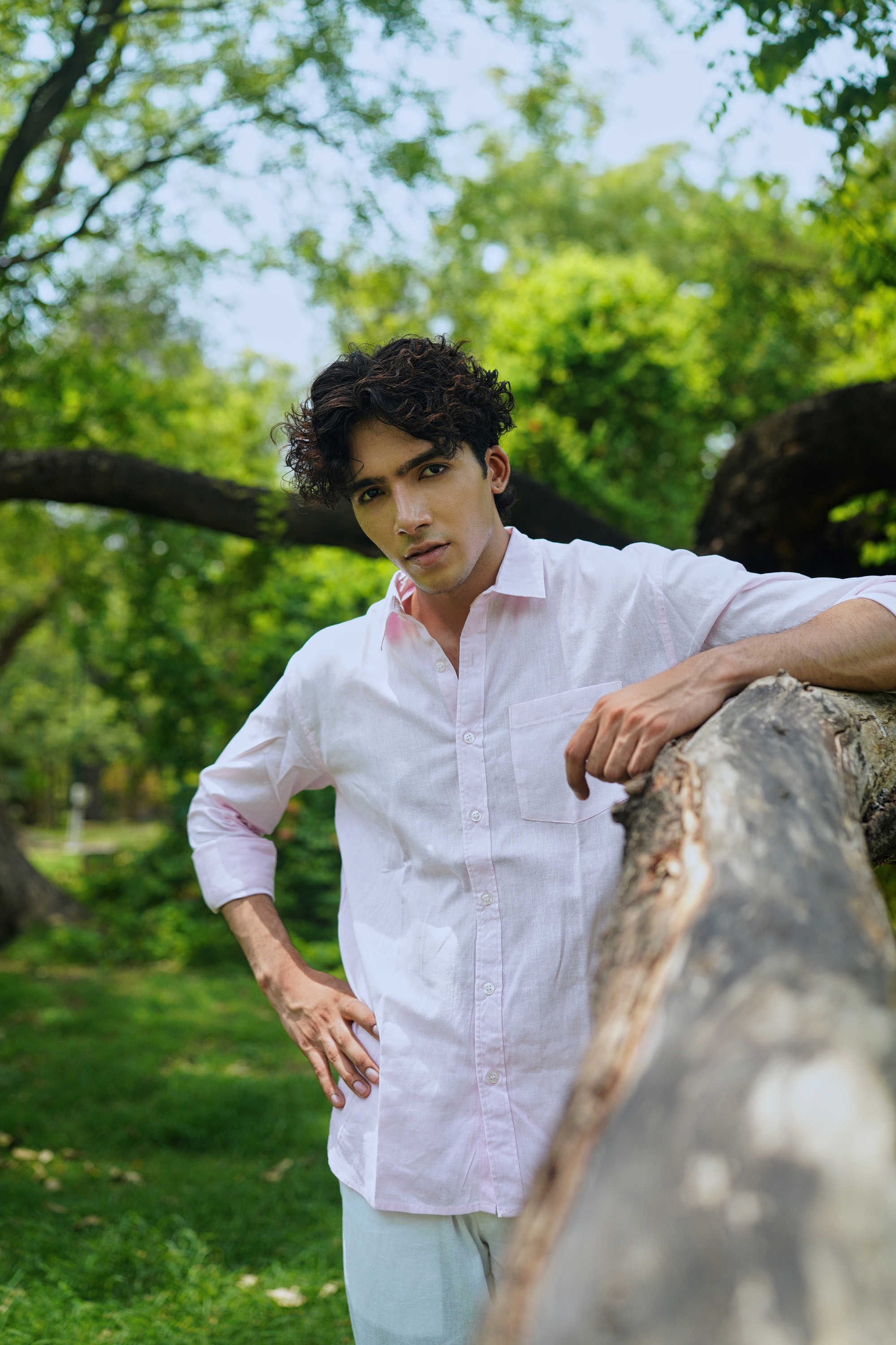 thumbnail 2 border-2 border-gray-300