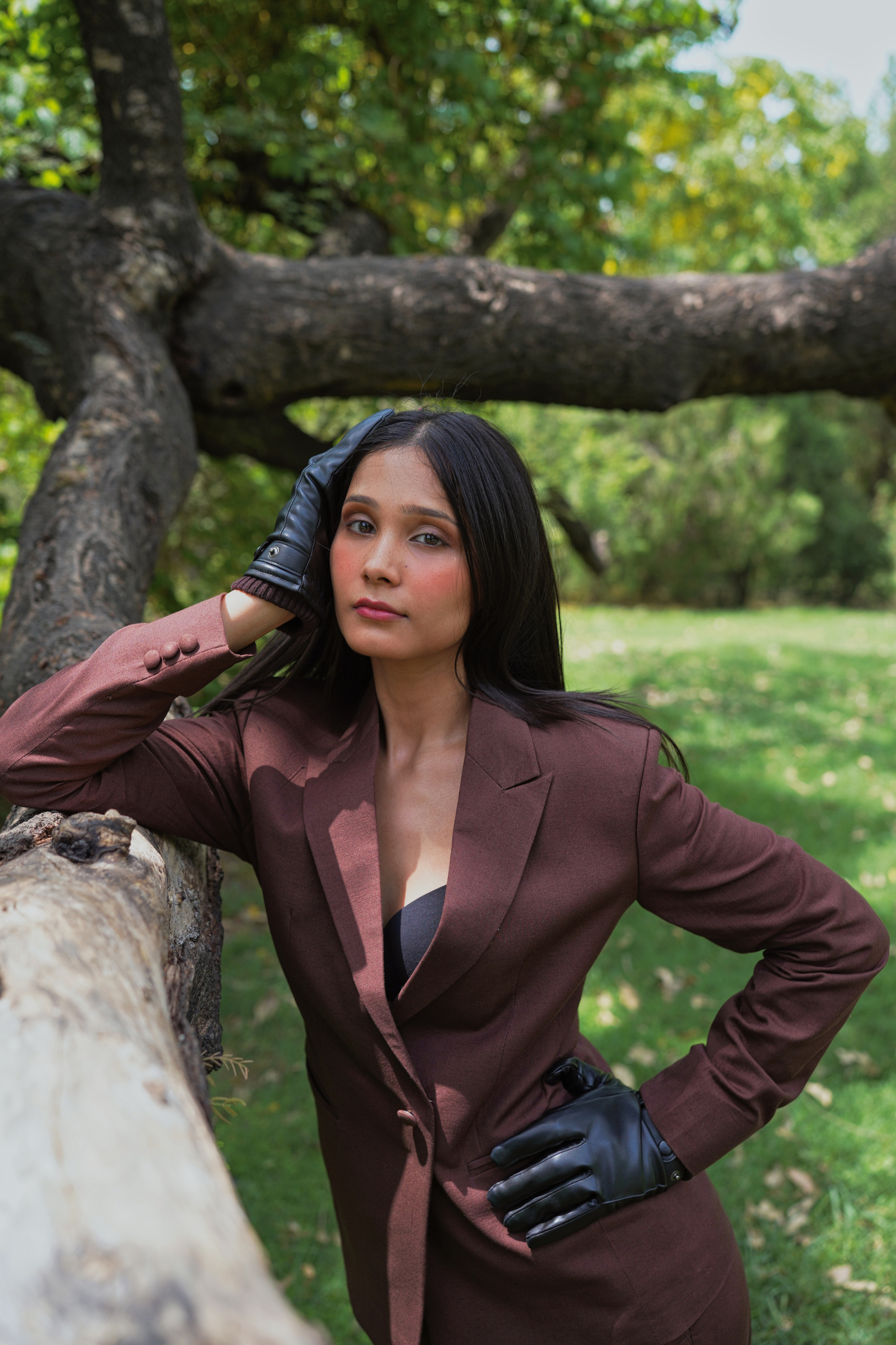 thumbnail 2 border-2 border-gray-300